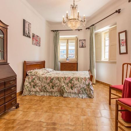 Family Home- Lisboa Вила-Франка-де-Шира Экстерьер фото